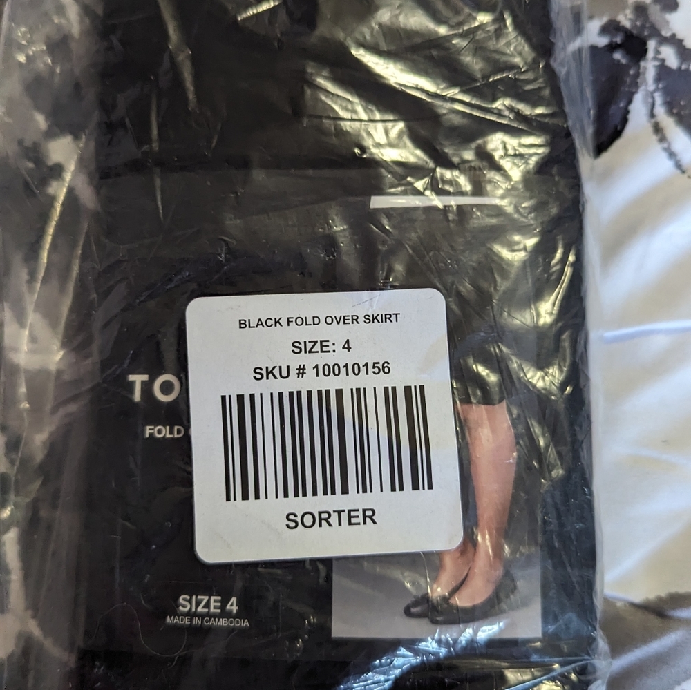 Torrid black fold over skirt